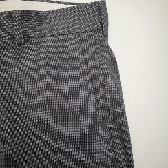 NWT Reaction Kenneth Cole Men's Size 34/30 Straight Legs Grey Flat Front Pants - Picture 12 of 13
